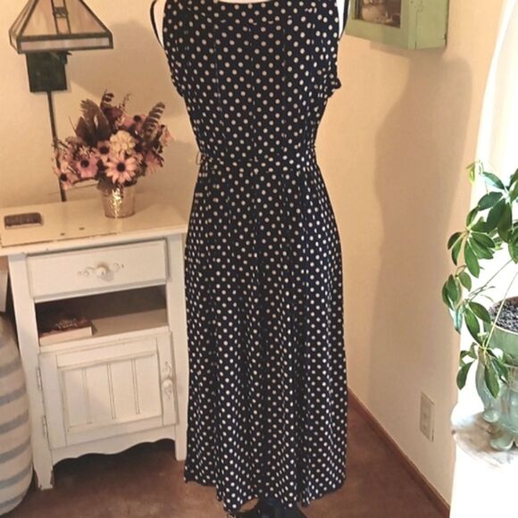 Michael Farrell Dotted Soft Knit Dress - Picture 5 of 11